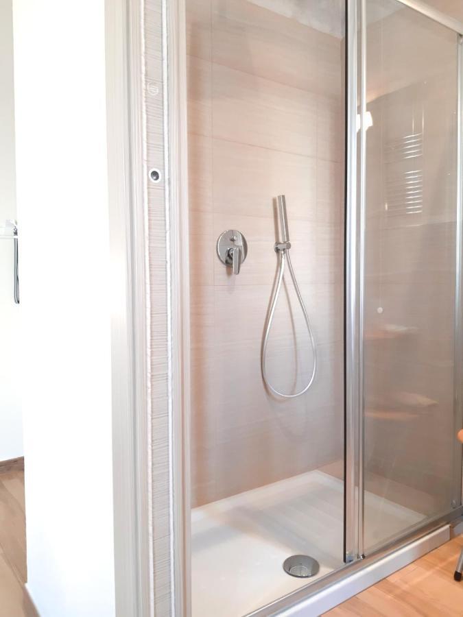 Aurora 5 Terre Hotel Специя Екстериор снимка